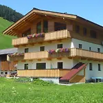 Erbhof Innertal Guest house
